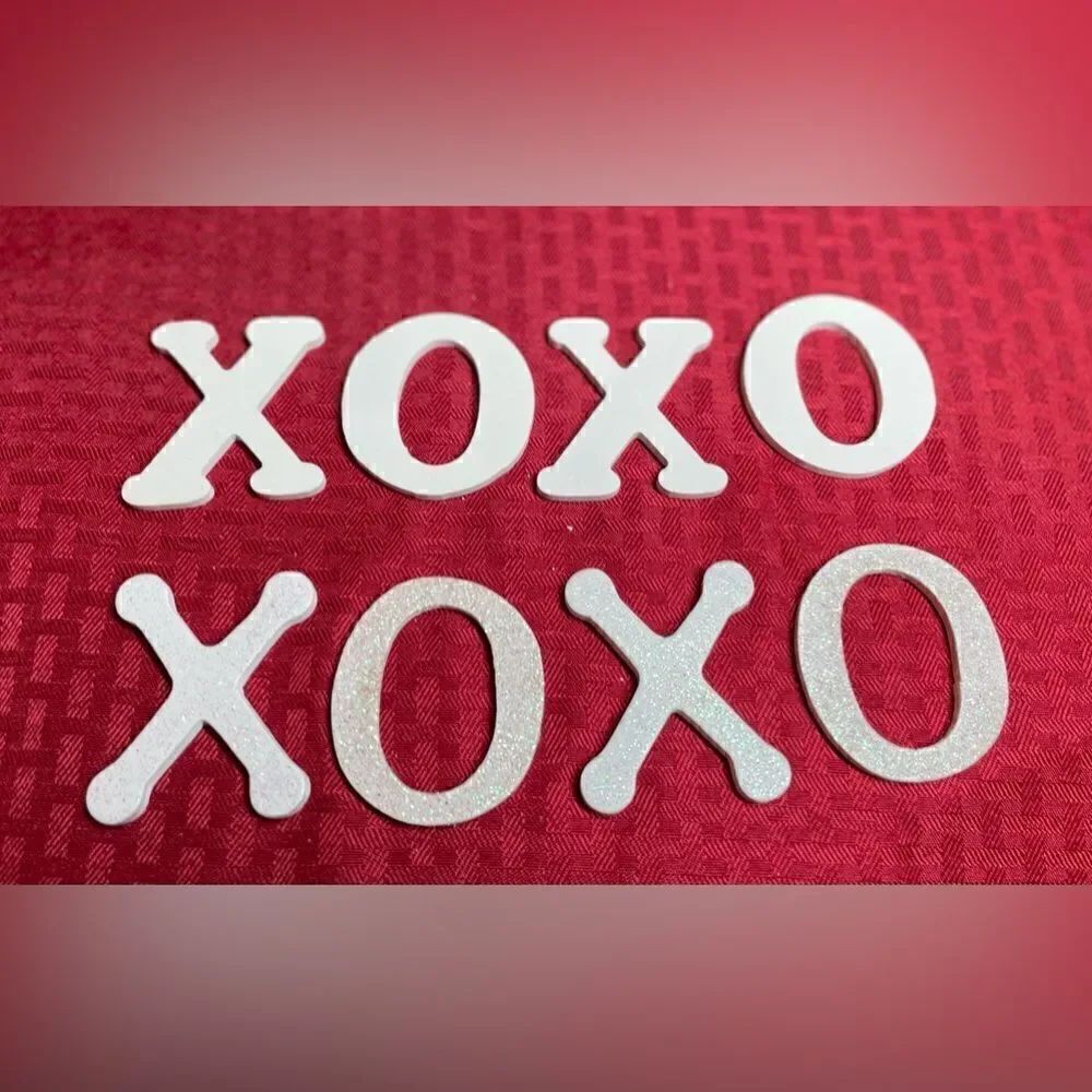 8 NEW! “XOXO” Sparkles Kisses & Hugs Glitter Letters Bonus Set of 8 XOXO Whit…